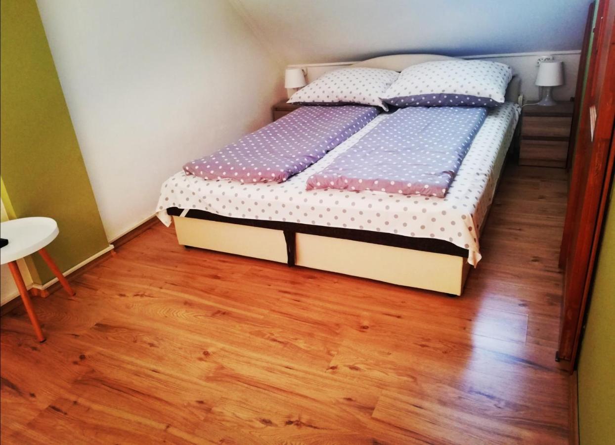 Pitypang Apartman Gyula Exterior foto